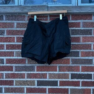 St. John’s Bay Black Mid Rise Cargo Shorts